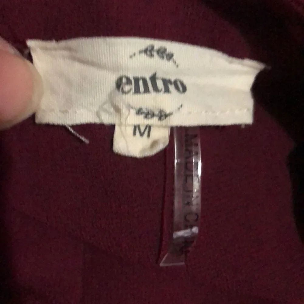 Entro Cold Shoulder Top  - Picture 3 of 3